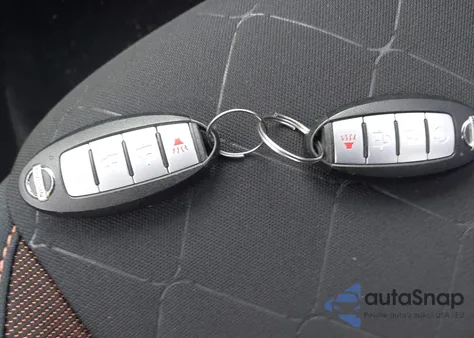 2019 Nissan Kicks Sr из США, поврежденный, VIN 3N1CP5CU1KL531298